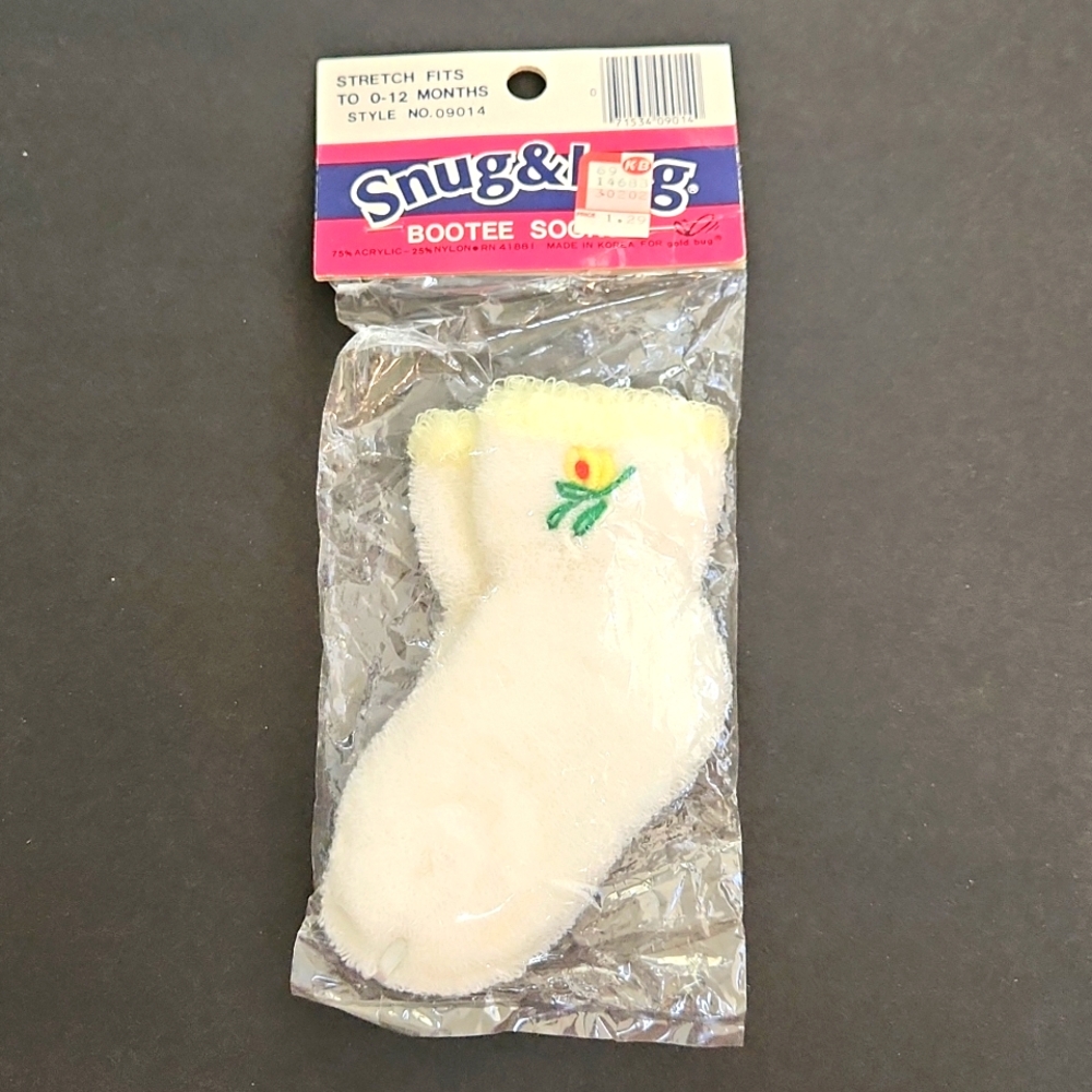 Vintage Snug & Hug Bootee Booty baby socks